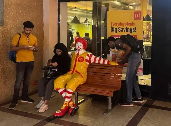 印度抵制美国品牌_印度本土产品运动_WhatsApp